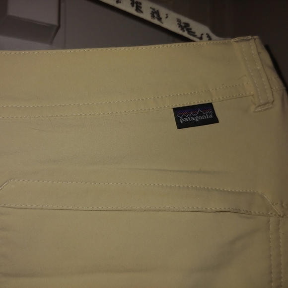 Women's Patagonia capris - Picture 3 of 4